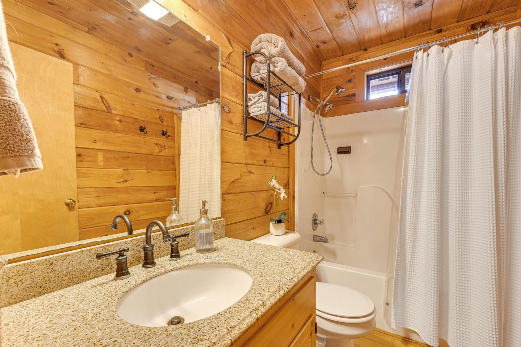 Cozy Cabin In Private Location With Hot Tub And Grill! Blue Ridge Exteriör bild